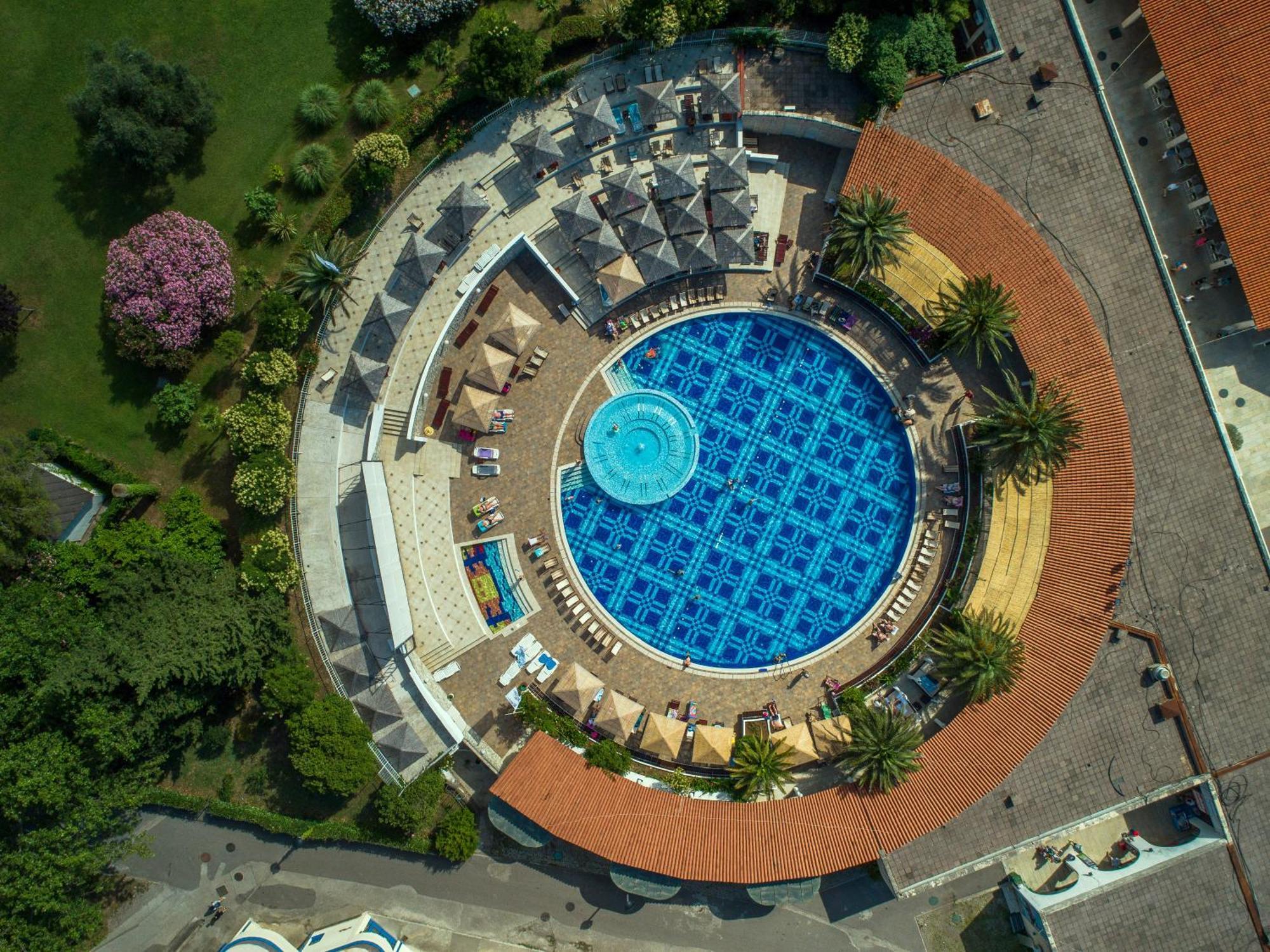 Hotel Slovenska Plaza Standard Budva Buitenkant foto