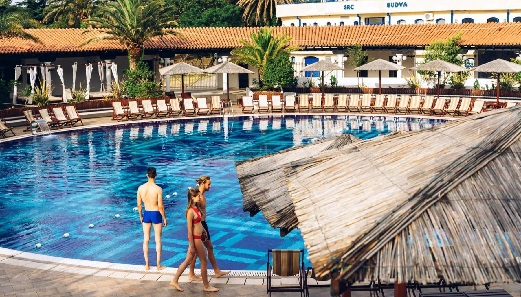 Hotel Slovenska Plaza Standard Budva Buitenkant foto