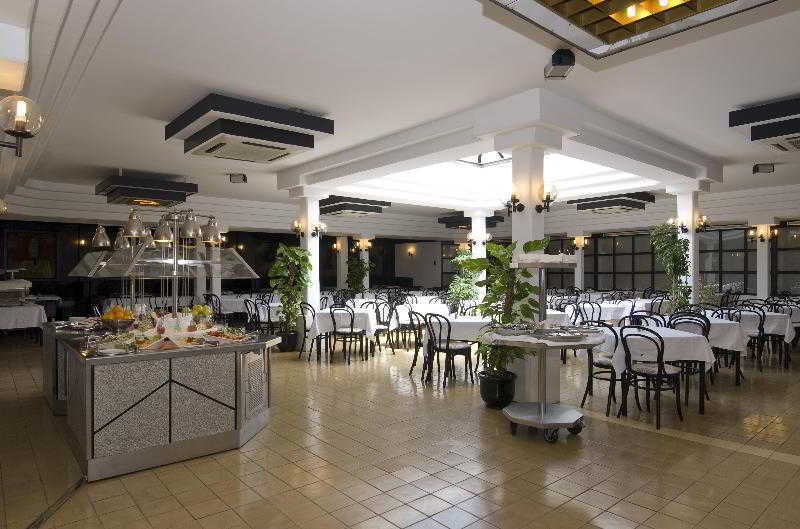 Hotel Slovenska Plaza Standard Budva Buitenkant foto